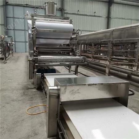 大型凉皮机 坤卓500型数控米皮生产设备 河粉加工机器