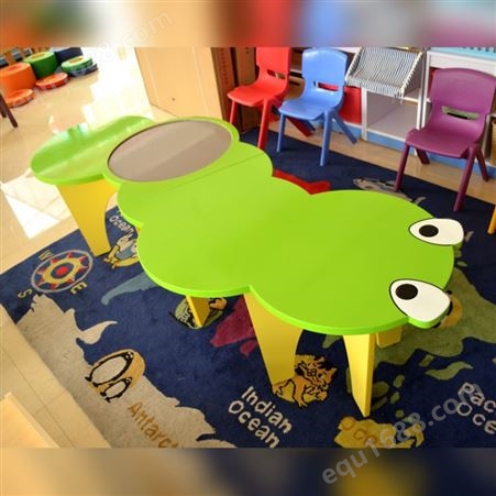 蓝迪熊幼儿园早教儿童桌 游戏长桌毛毛虫卡通绘画桌学习餐桌批发