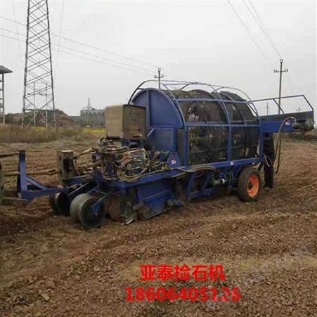 新疆戈壁滩石头清理捡石机   自动装车农田捡石机  WT
