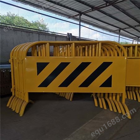 生产厂家 封闭铁马护栏 道路施工铁马护栏