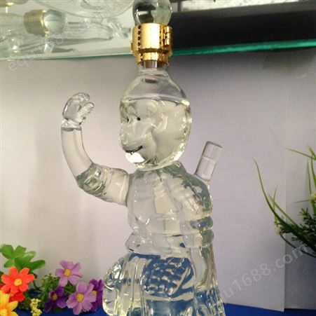 齐天大圣  玻璃工艺酒瓶  吹制十二生肖  猴子造型  玻璃白酒瓶   高鹏硅红酒瓶  空心洋酒瓶