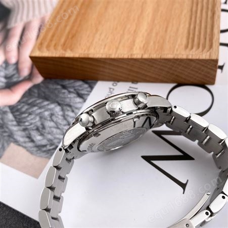 昆明高价回收手表-电话-昆明萧邦手表回收