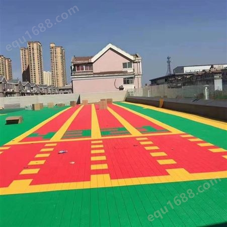 幼儿园操场悬浮地板 幼儿园悬浮地板 鑫煜 羽毛球场拼接悬浮地板 生产销售