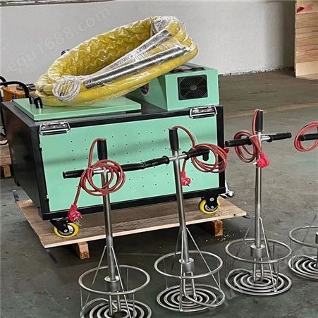 重庆防水材料喷涂机沥青橡胶喷涂机喷涂施工现场