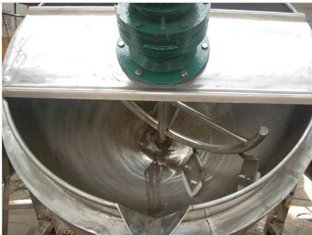 电加热型蒸煮锅  商用型倾斜式夹层锅  带搅拌自动出料夹层锅